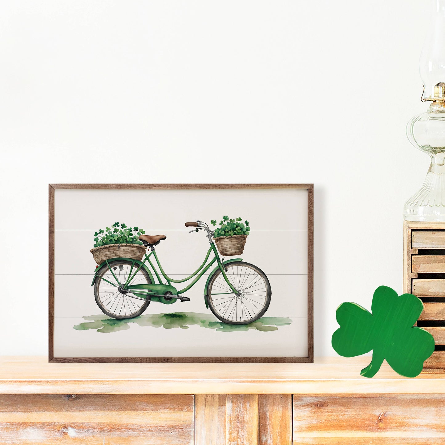 Green Bike White: 5 x 8 x 1.5