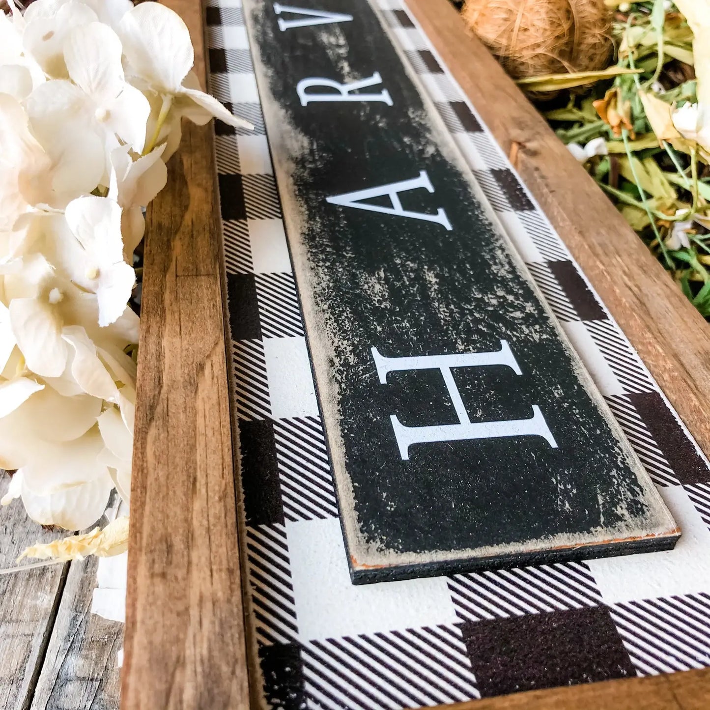 Harvest Plaid Background Sign