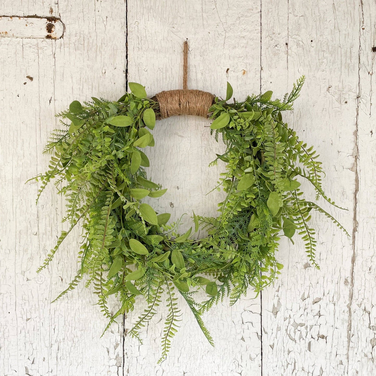 Wreath - Jute Hanger On Twig Base, Ferns