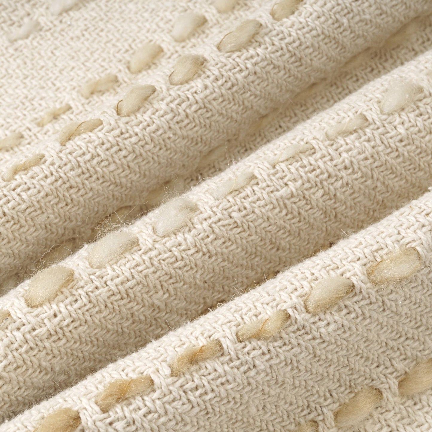 Striped Ombre Farmhouse Flatweave Throw Pillow: White/ Beige / Polyfill