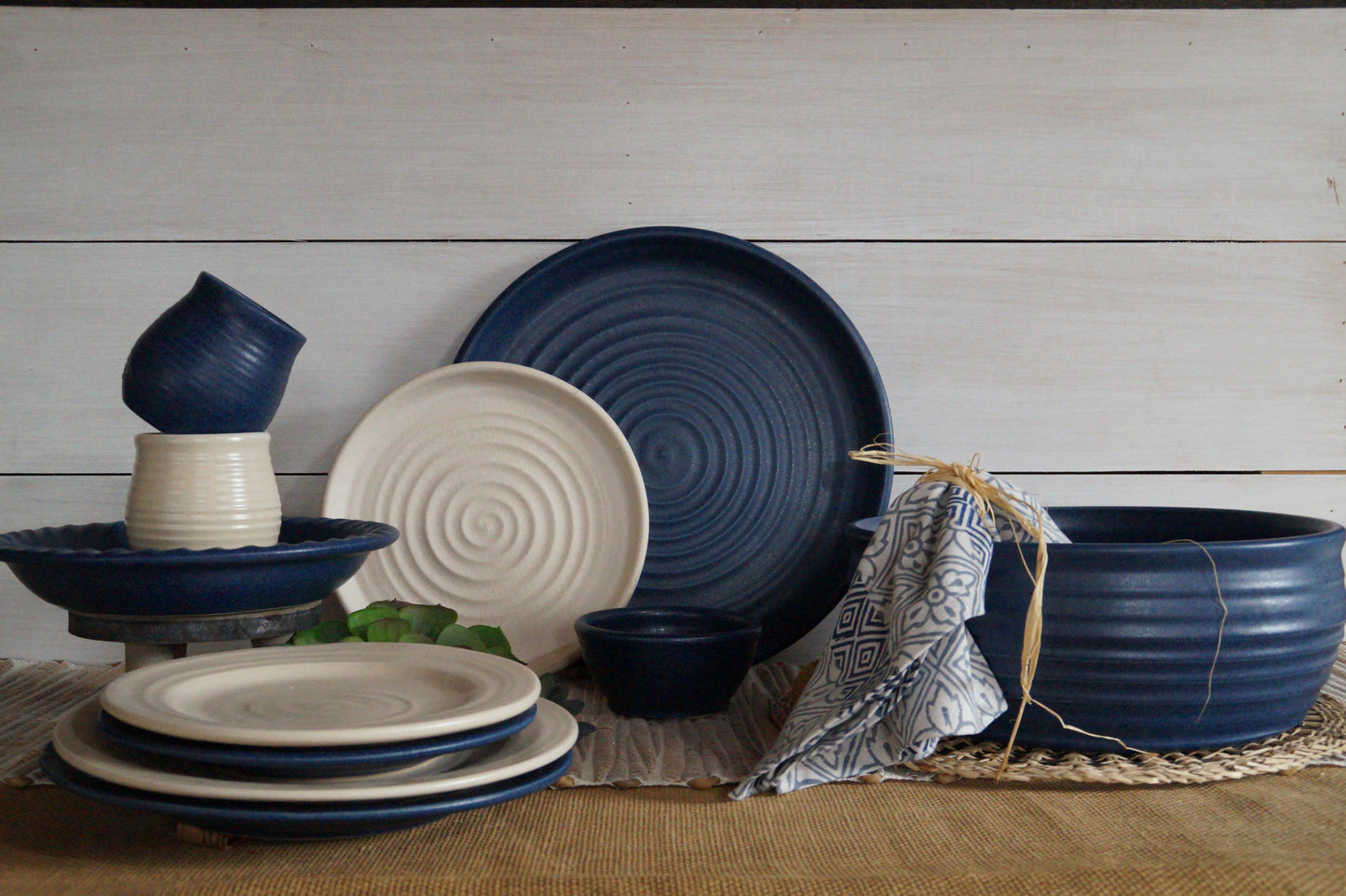 Farmhouse Ridges Spoon Rest - Drift White