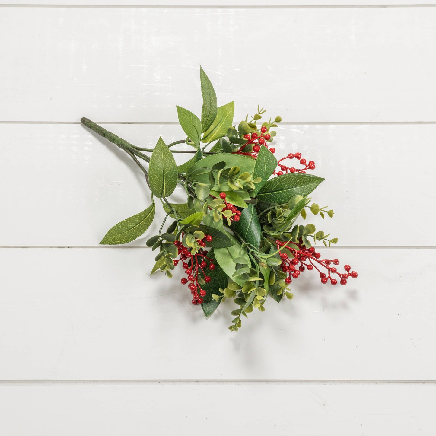 16" LAUREL, BOXWOOD & BERRIES BUSH