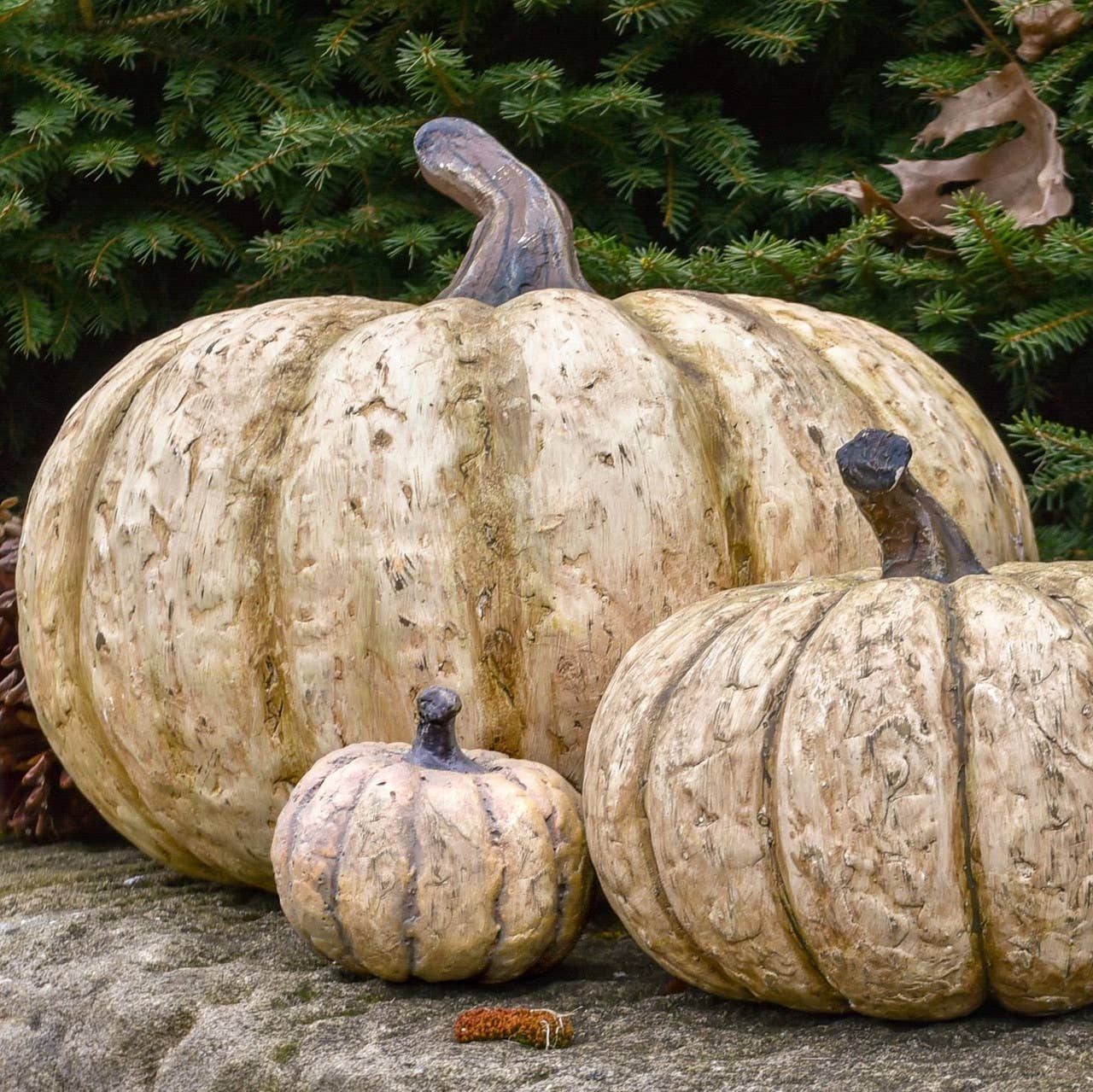 9" WHITE SHORT PUMPKIN