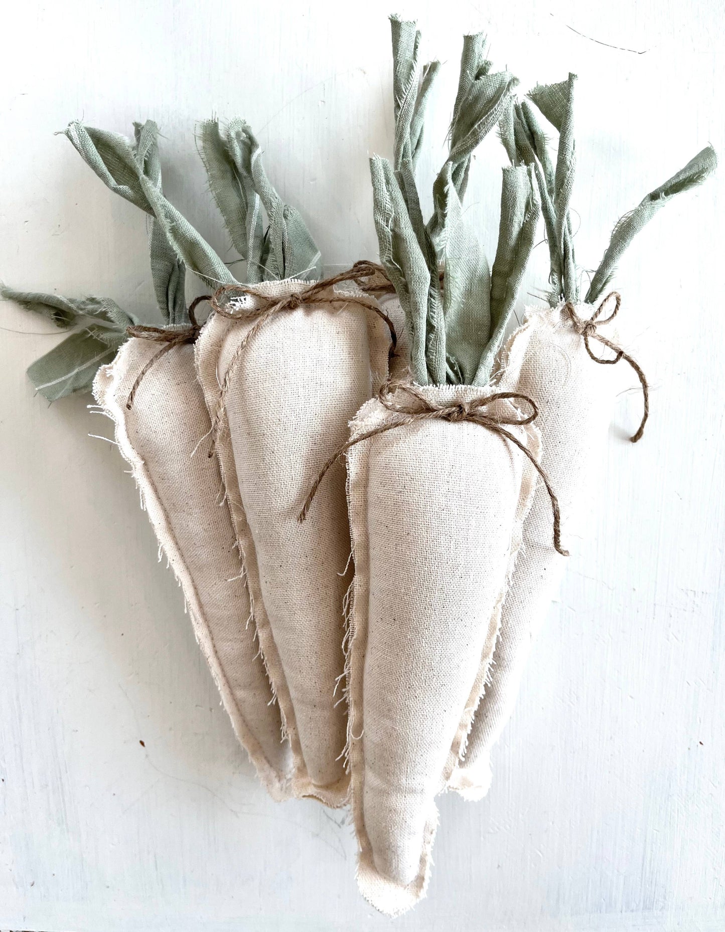 Rustic Fabric Regular Carrot: Small Black Check