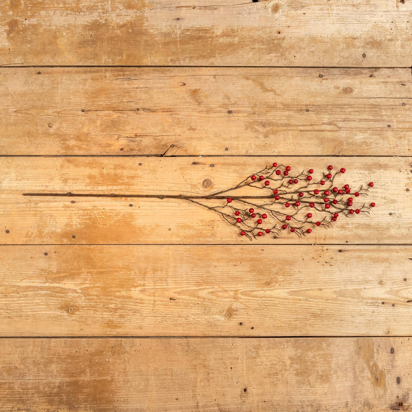 35" RED BERRIES SPRAY