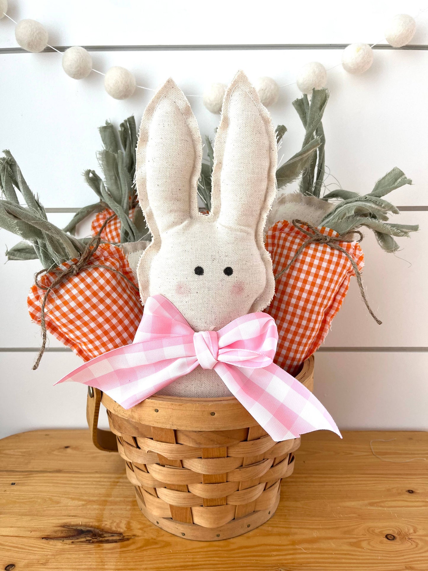 Rustic Fabric Regular Carrot: Small Black Check