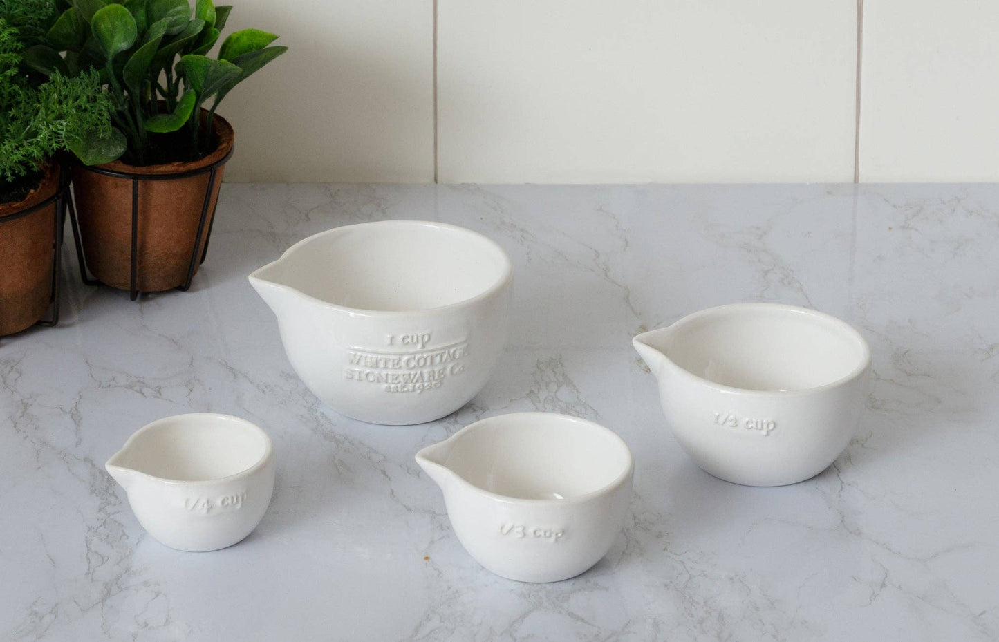 White Cottage Ceramic Measuring Cups (SET OF 4)