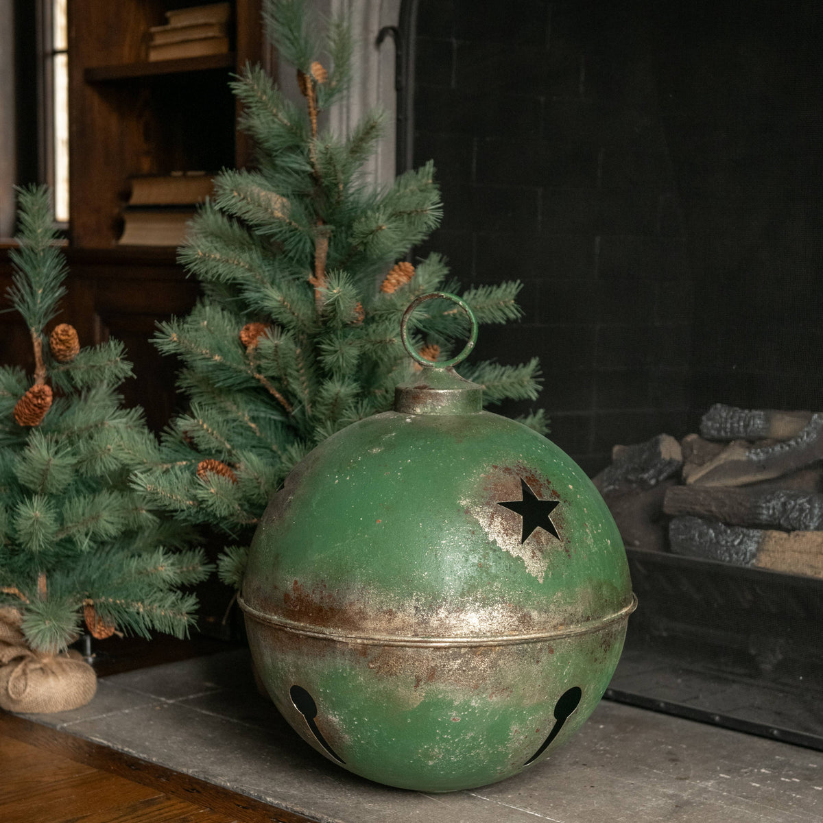 16" GREEN STAR SLEIGH BELL