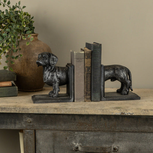 SET/ 2 Dachshund Bookends