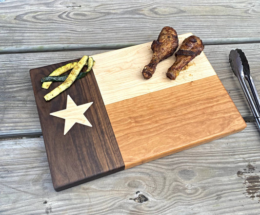 Texas Flag Cutting Boards: Kitchen (Medium)