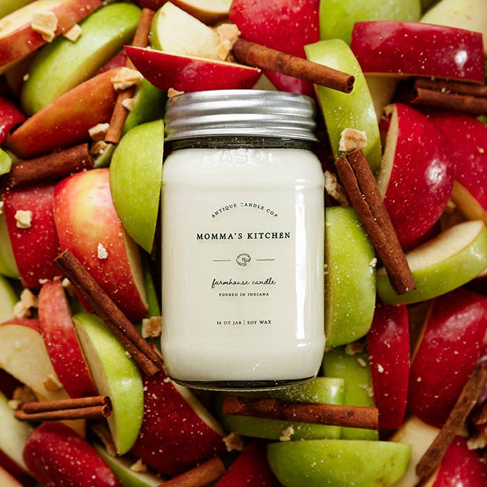 Momma's Kitchen - Soy Wax Candle: (16oz)
