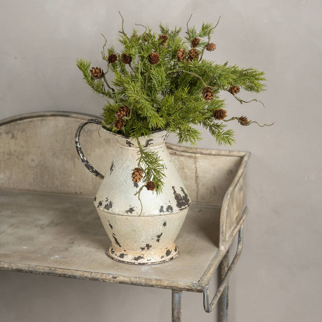 20" Pine with Pinecones Bush