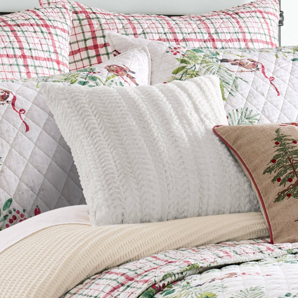 Tinsel Tidings Fur Cable Stripes Pillow: Cream / 18x18