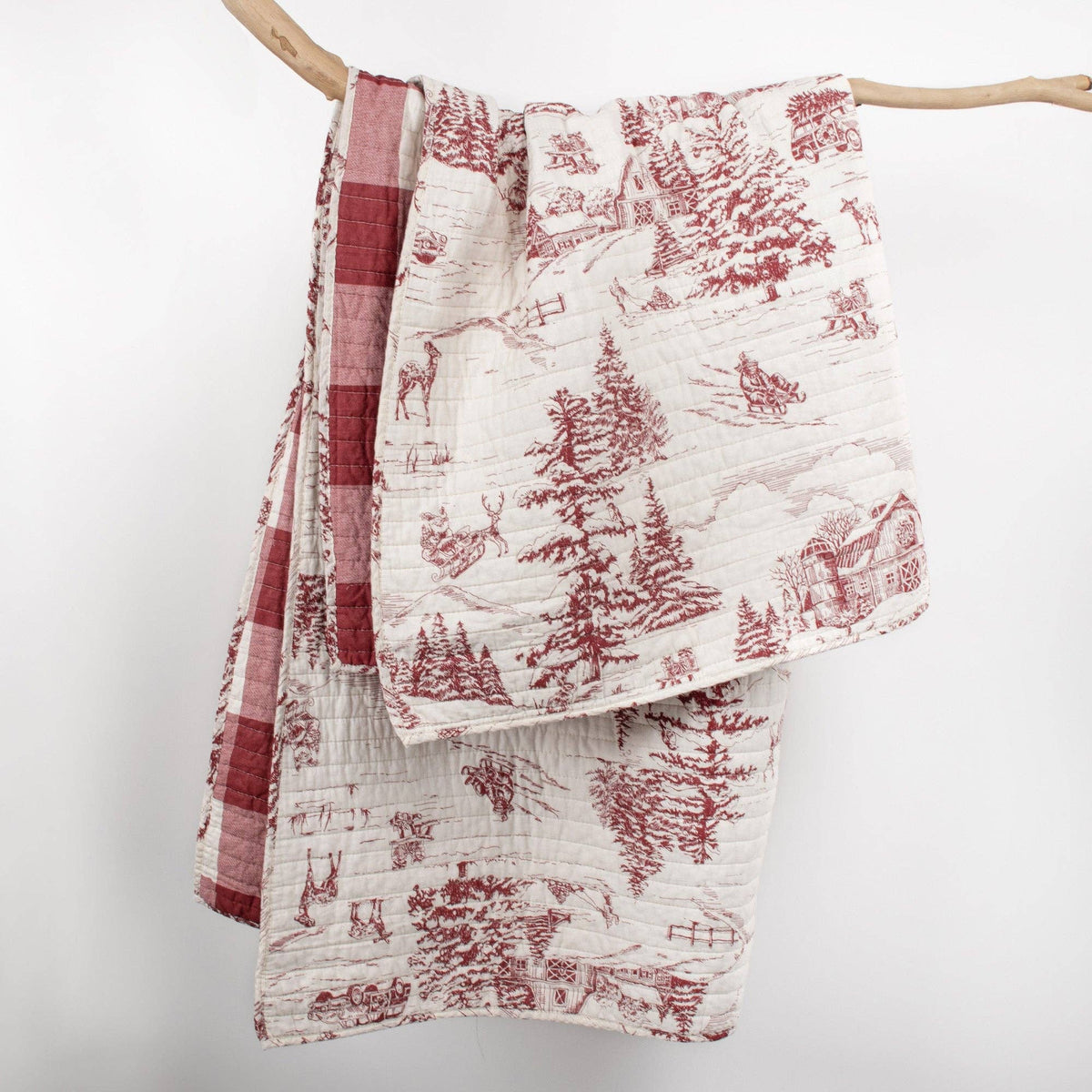 Winter Sleigh Ride Quilted Throw: Red