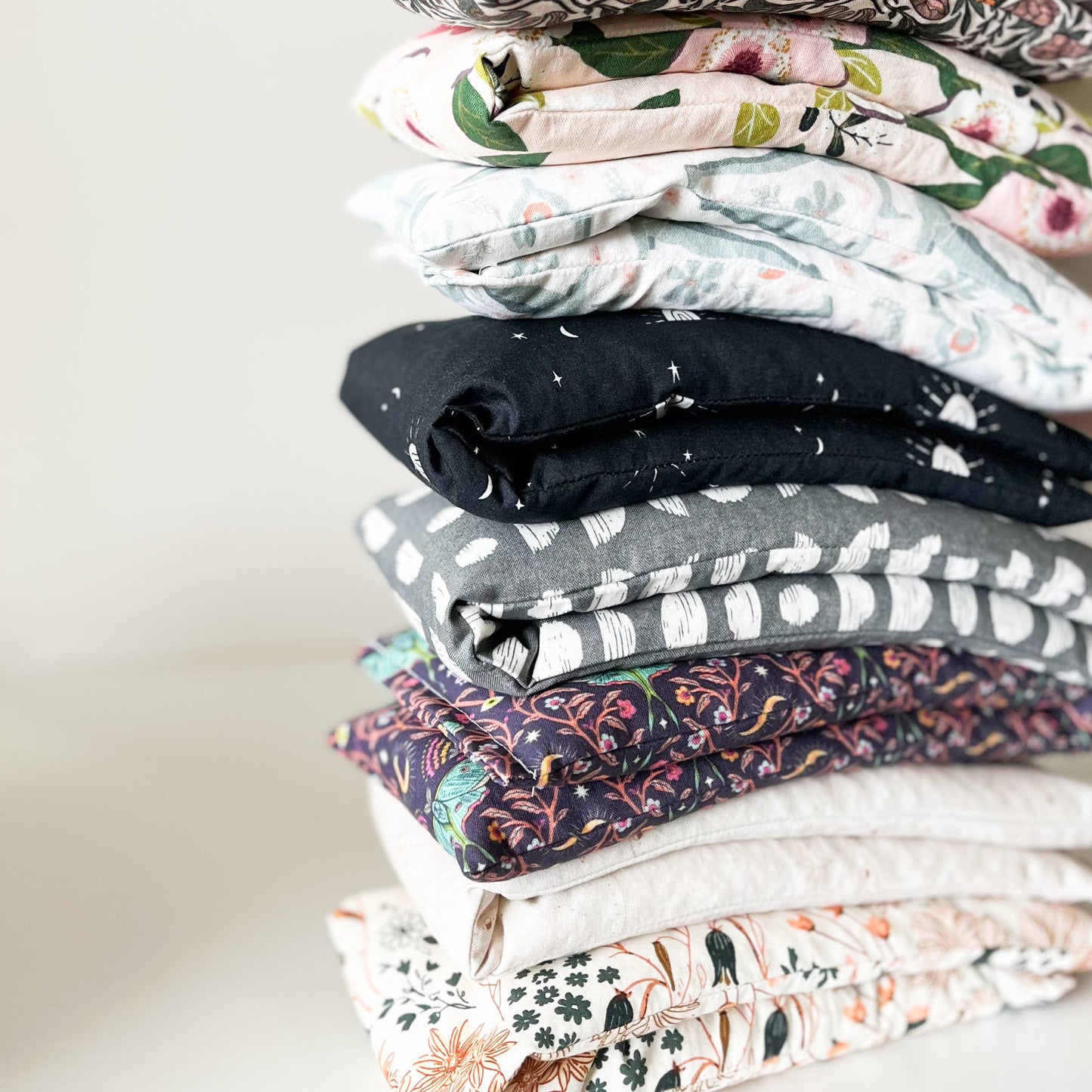 Hot & Cold Therapy Neck Wrap - Meadow Flowers