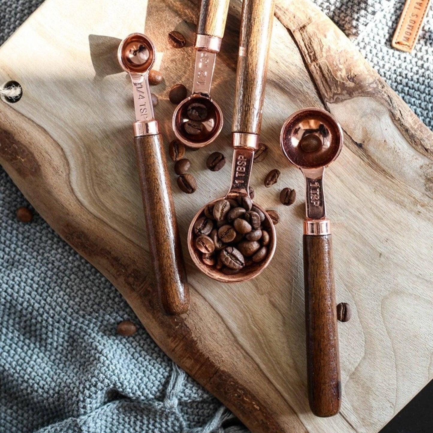 Rose Gold Stainless Steel Measuring Cups Set: 4 spoons