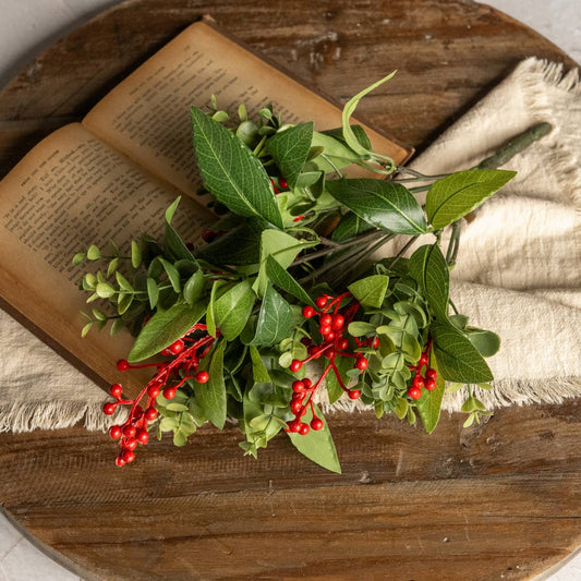 16" LAUREL, BOXWOOD & BERRIES BUSH
