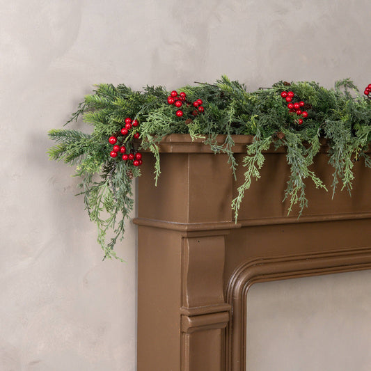 5' Pine, Cedar, & Berries Garland