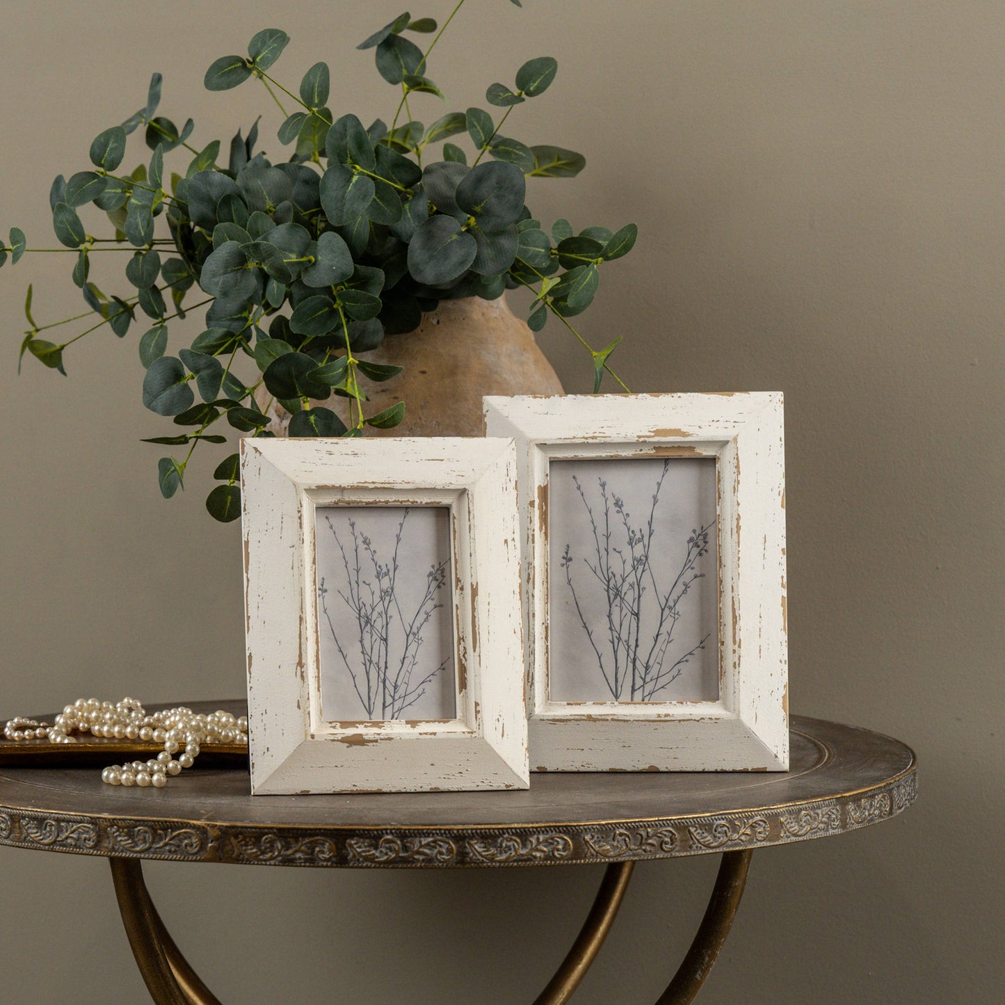 5" X 7" Chippy White Photo Frame
