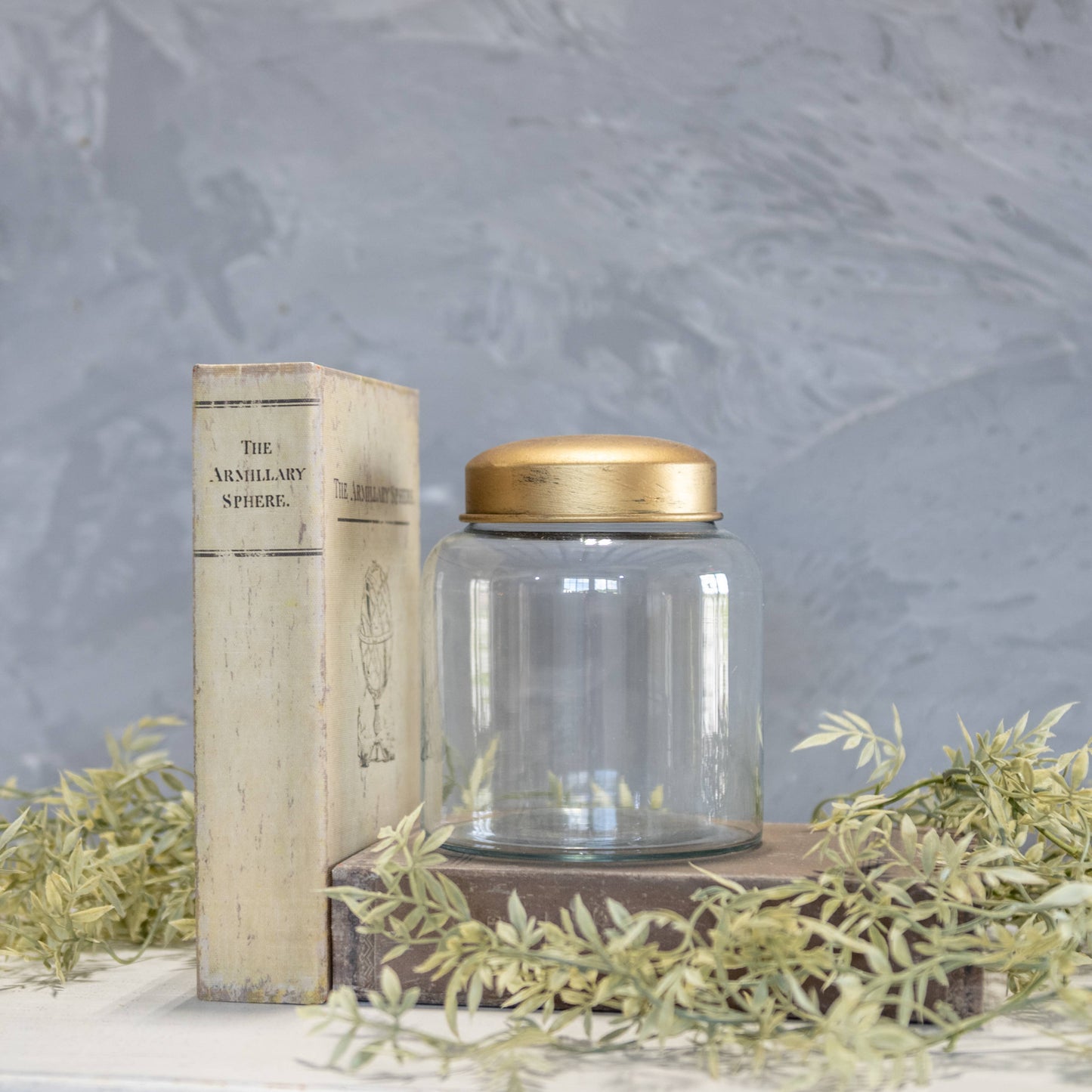 5.5" Clear Glass Jar with Gold Lid