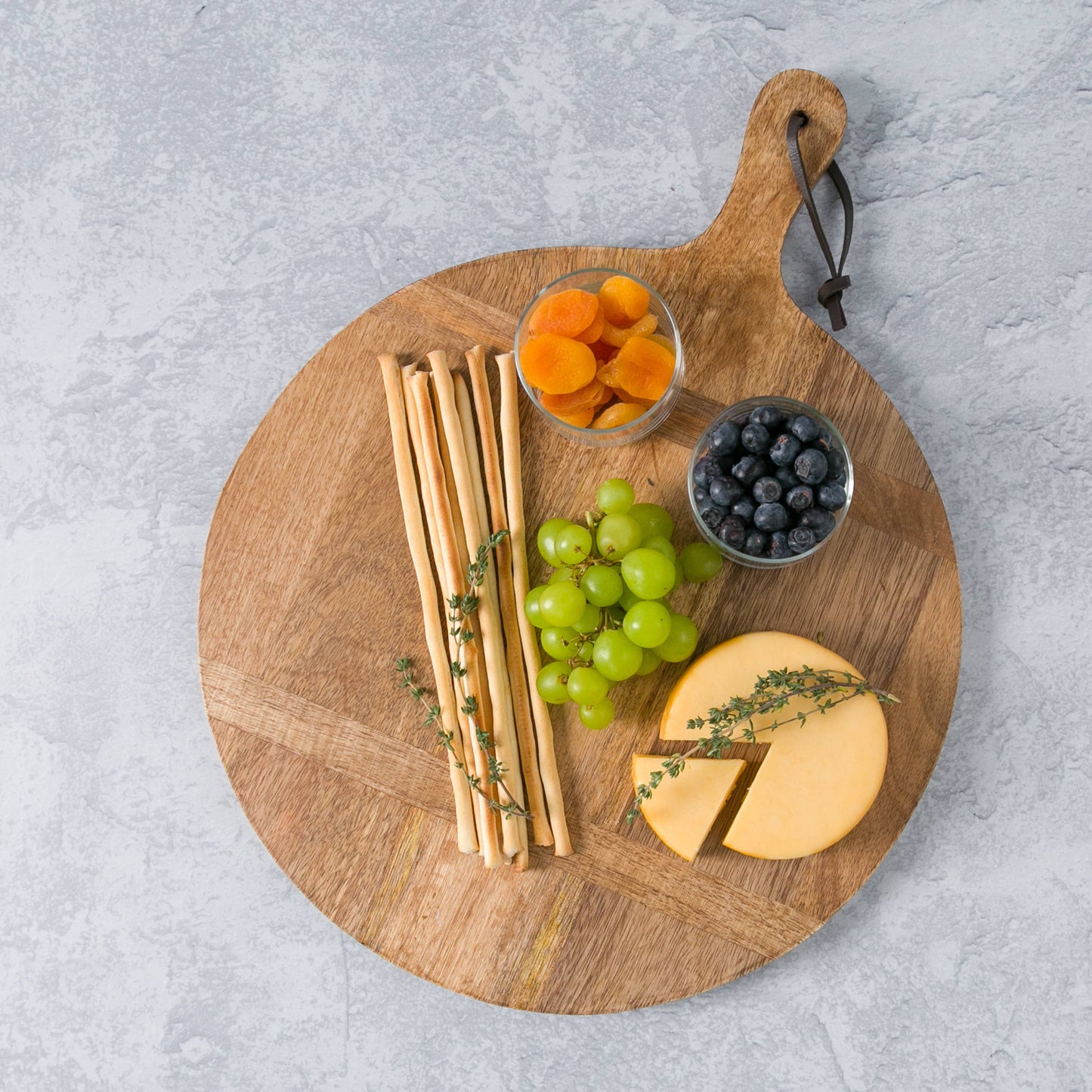 Artisan Wood 14" Round Natural Mango Charcuterie Board