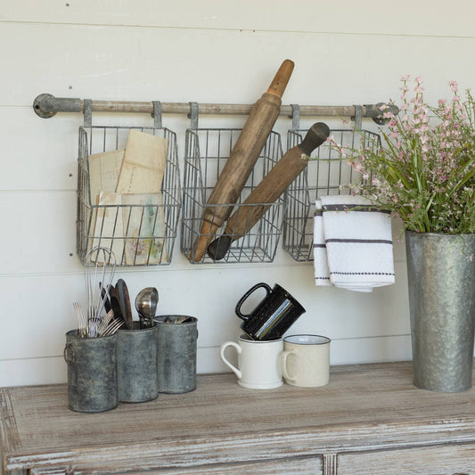 WALL RACK W/ 3 WIRE POCKET BASKETS (HY194274)